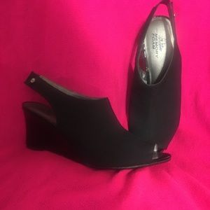 Life Stride Velocity Shoes with Memory Foam 🌹